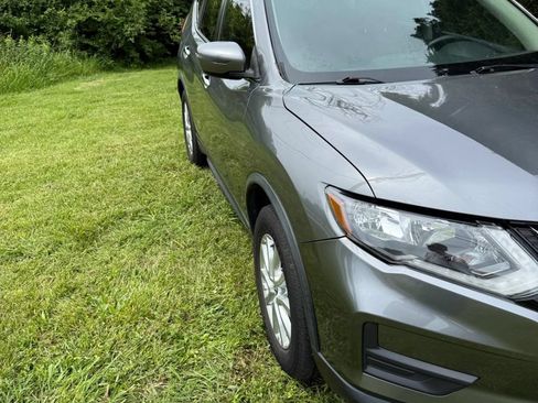 Used 2020 Nissan Rogue SV FWD image 8