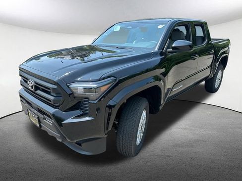 New 2026 Toyota Tacoma SR5 AWD/4WD image 5