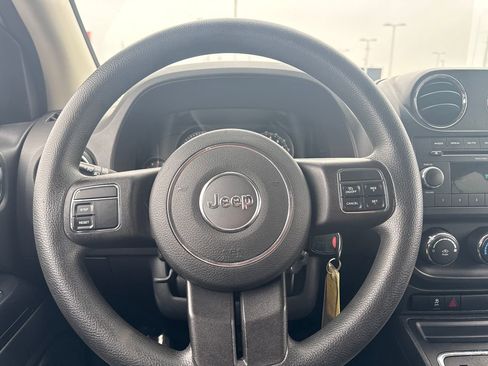 Used 2014 Jeep Compass Sport w/ Power Value Group image 13