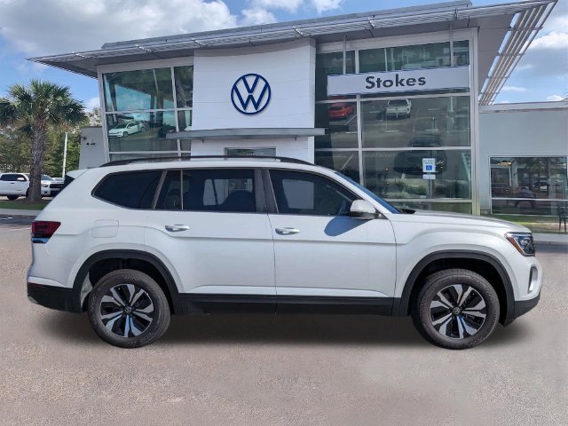 New 2026 Volkswagen Atlas SE FWD image 3