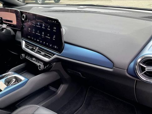 Used 2024 Chevrolet Equinox EV LT image 14