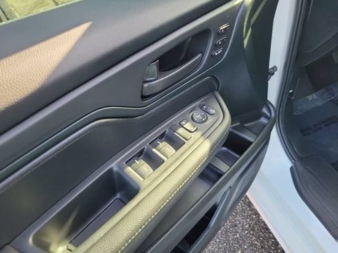Used 2024 Honda Odyssey Sport image 16