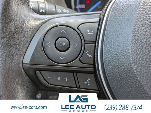 Used 2020 Toyota RAV4 Limited w/ Limited Grade Weather Package AWD/4WD image 23