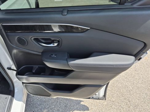 Used 2024 Honda Pilot Elite image 25