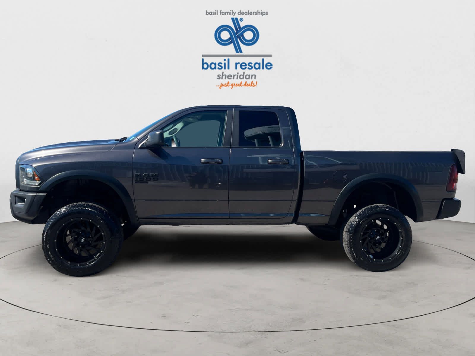 Used 2019 RAM 1500 Warlock AWD/4WD image 3