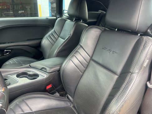 Used 2016 Dodge Challenger SRT Hellcat image 8