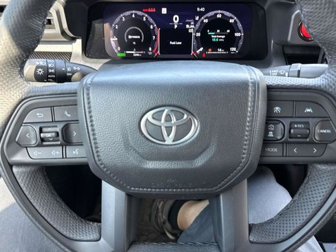 Used 2026 Toyota Tacoma TRD Pro AWD/4WD image 27