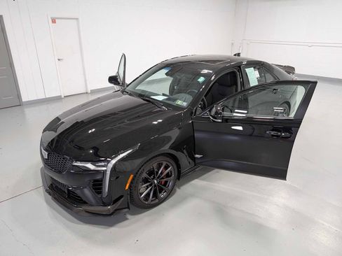 Certified 2024 Cadillac CT4 V Blackwing w/ Carbon Fiber 1 Package image 16