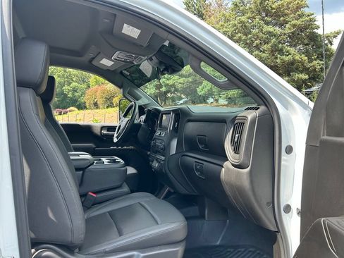 Used 2025 Chevrolet Silverado 2500 W/T AWD/4WD image 35