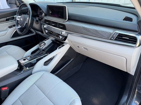 Used 2021 Kia Telluride EX w/ EX Premium Package image 45
