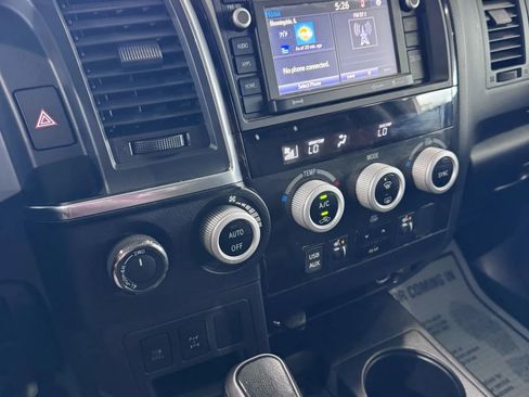 Used 2018 Toyota Sequoia TRD Sport image 30