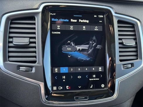 Certified 2024 Volvo XC90 B5 Core w/ Protection Package Premier image 26