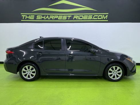 Used 2025 Toyota Corolla LE image 11