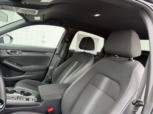Used 2023 Honda Civic Sport image 17