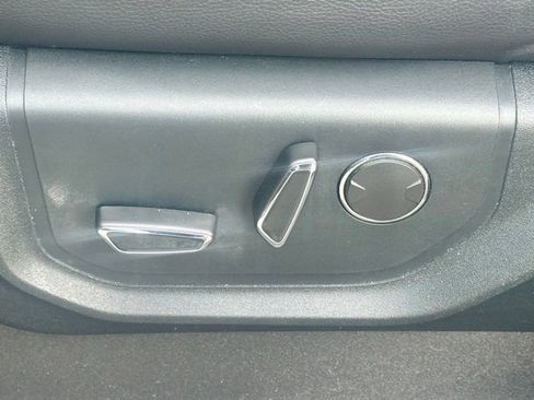 Used 2020 Ford Expedition Limited w/ Equipment Group 303A AWD/4WD image 12