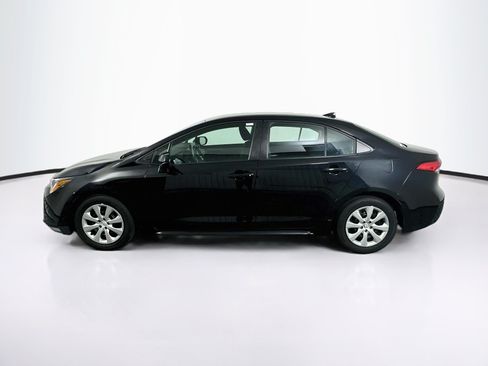 Used 2025 Toyota Corolla LE FWD image 4