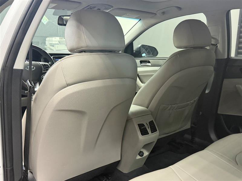 Used 2019 Hyundai Sonata Limited FWD image 14