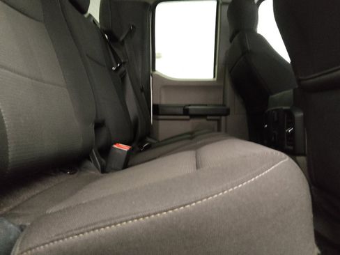 Used 2017 Ford F150 XL w/ Equipment Group 101A Mid AWD/4WD image 19