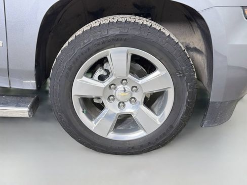 Used 2018 Chevrolet Tahoe LT w/ LT Signature Package AWD/4WD image 29