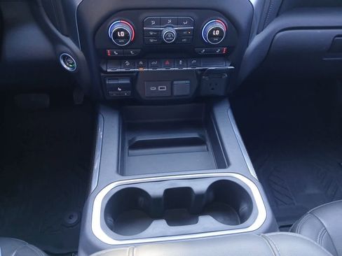 Used 2020 Chevrolet Silverado 1500 RST w/ Texas Edition image 38