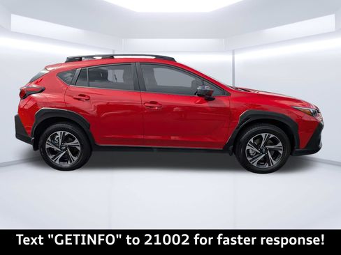 Used 2024 Subaru Crosstrek 2.0i Premium AWD/4WD image 2