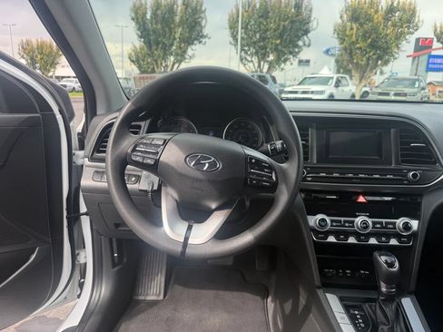 Used 2020 Hyundai Elantra SE w/ Cargo Package (C1) FWD image 37