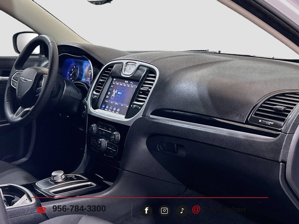 Used 2023 Chrysler 300 Touring w/ Sport Appearance Package RWD image 26