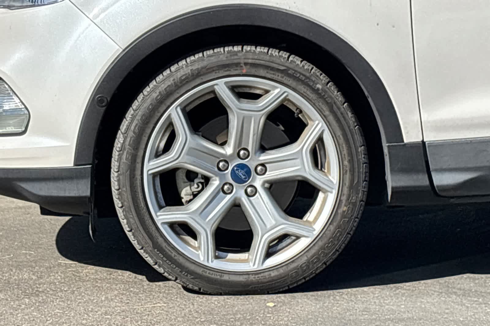 Used 2019 Ford Escape Titanium FWD image 12