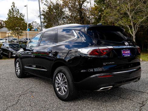 Used 2024 Buick Enclave Premium image 4