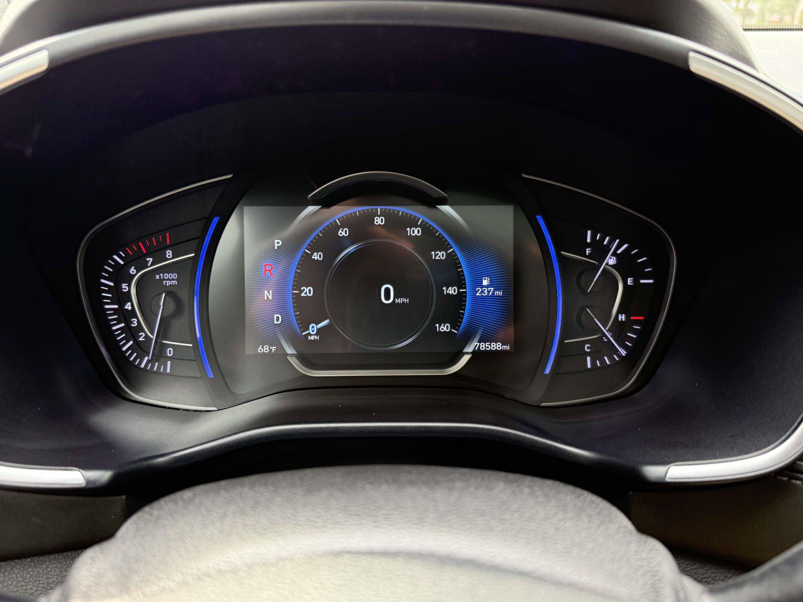 Used 2019 Hyundai Santa Fe Limited AWD/4WD image 29