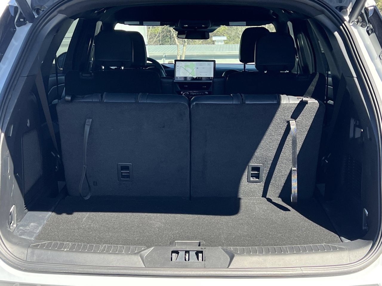 New 2026 Ford Explorer ST-Line w/ ST-Line Street Pack RWD image 22