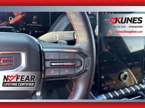 Used 2025 GMC Yukon XL AT4 Ultimate image 27