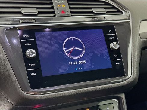 Used 2024 Volkswagen Tiguan SE image 20