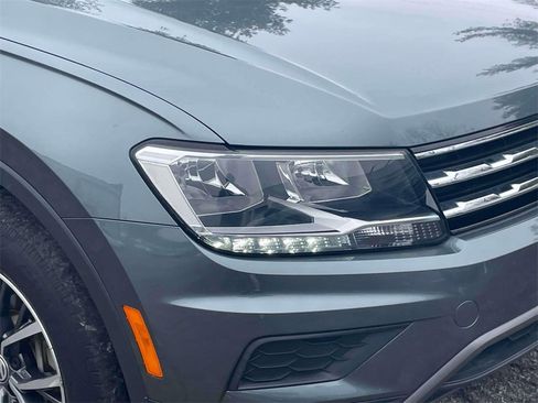 Used 2021 Volkswagen Tiguan S image 10