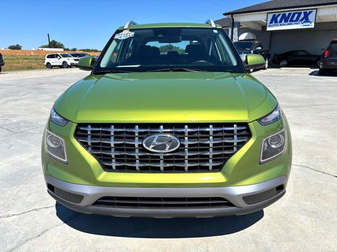 Used 2022 Hyundai Venue SEL w/ Cargo Package image 9