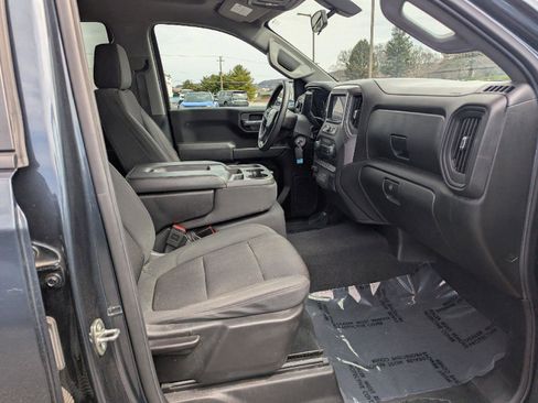 Used 2020 Chevrolet Silverado 1500 Custom Trail Boss w/ Custom Convenience Package image 24