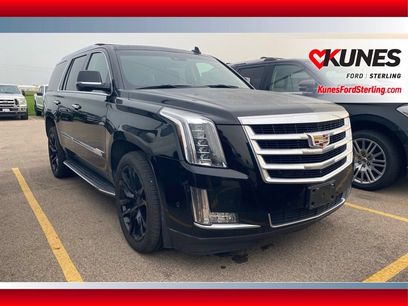 Used 2017 Cadillac Escalade Luxury