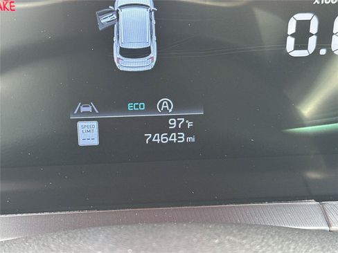 Used 2023 Kia Telluride S AWD/4WD image 13