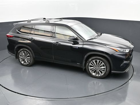Used 2020 Toyota Highlander Platinum AWD/4WD image 33