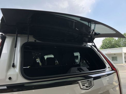 Used 2022 Cadillac Escalade Sport Platinum w/ LPO, ONYX Package AWD/4WD image 34