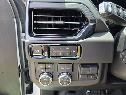 New 2026 GMC Yukon XL AT4 Ultimate AWD/4WD image 33