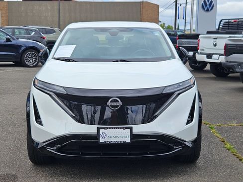 Used 2023 Nissan Ariya AWD image 8
