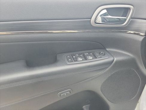 Certified 2020 Jeep Grand Cherokee Limited X image 12