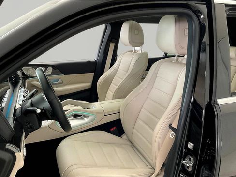 Certified 2023 Mercedes-Benz GLS 450 4MATIC image 21