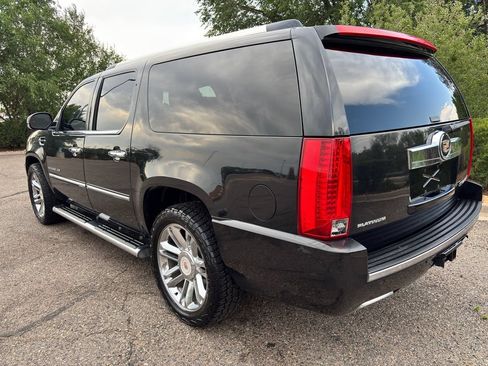 Used 2013 Cadillac Escalade ESV Platinum AWD/4WD image 7