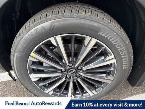 New 2026 Nissan Pathfinder Platinum w/ Cargo Package AWD/4WD image 6