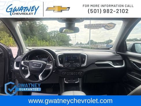 Used 2024 GMC Terrain SLT AWD/4WD image 21