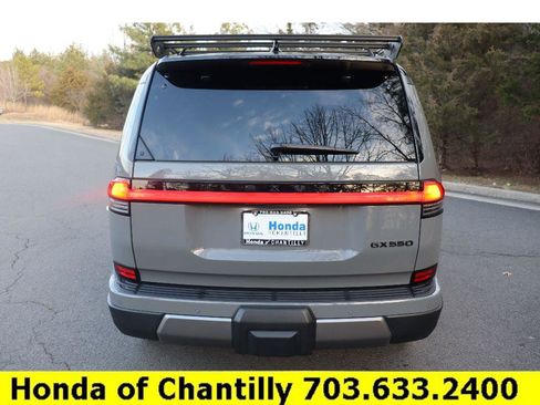 Used 2024 Lexus GX 550 image 6