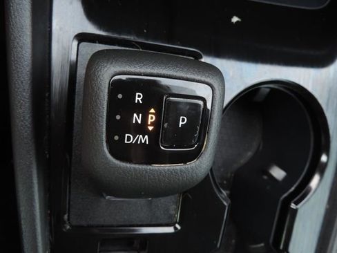 Used 2023 Nissan Rogue SV image 26