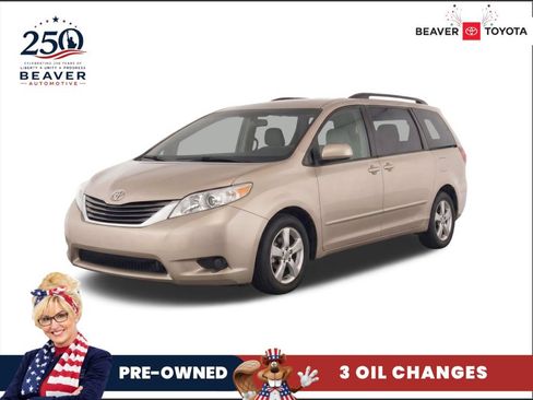 Used 2014 Toyota Sienna LE FWD image 1